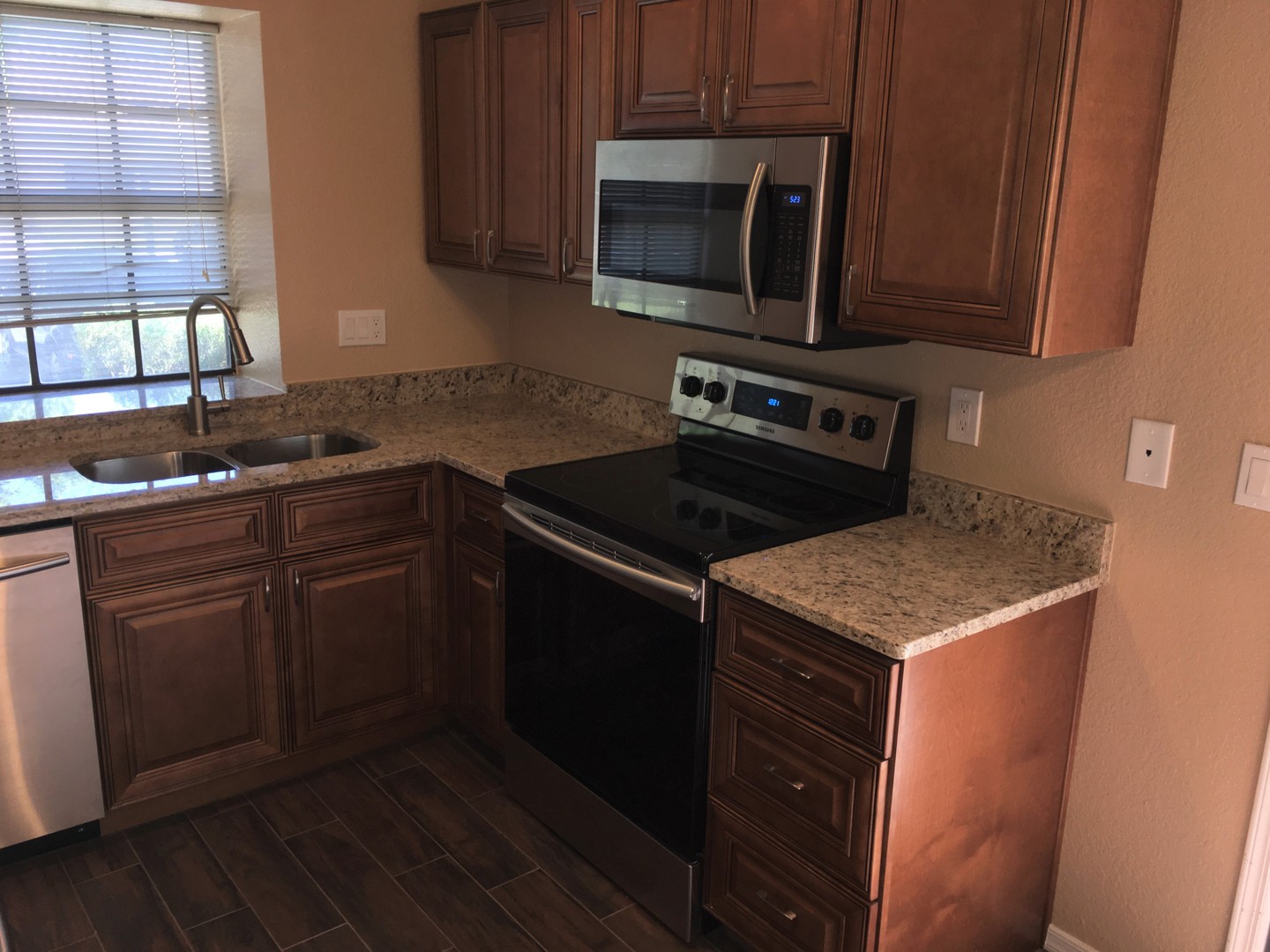 Chandler Townhome: 3491 N Arizona Ave