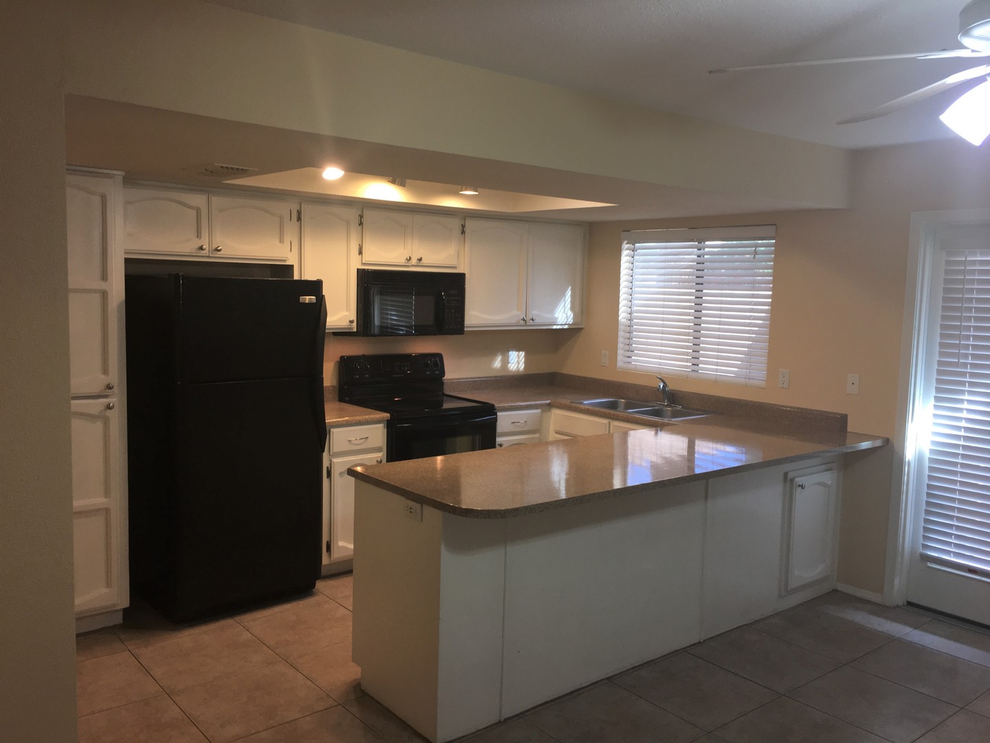 Gilbert Townhome: 170 E Guadalupe Rd