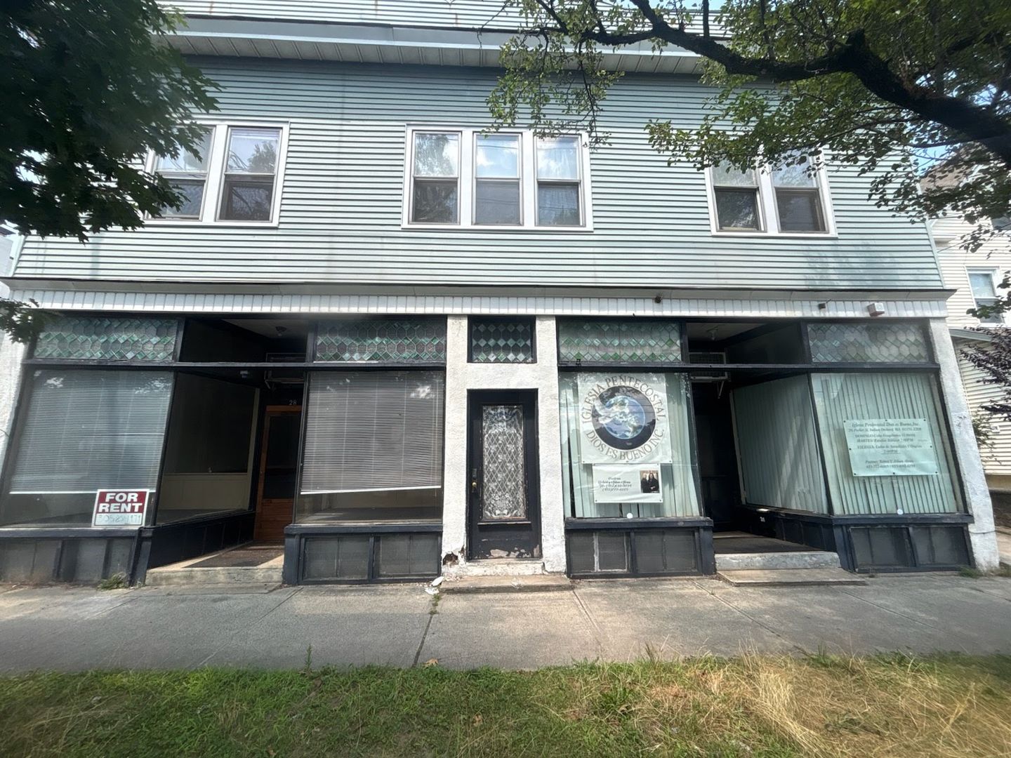 Indian Orchard Apartment: 26-28 Parker St.