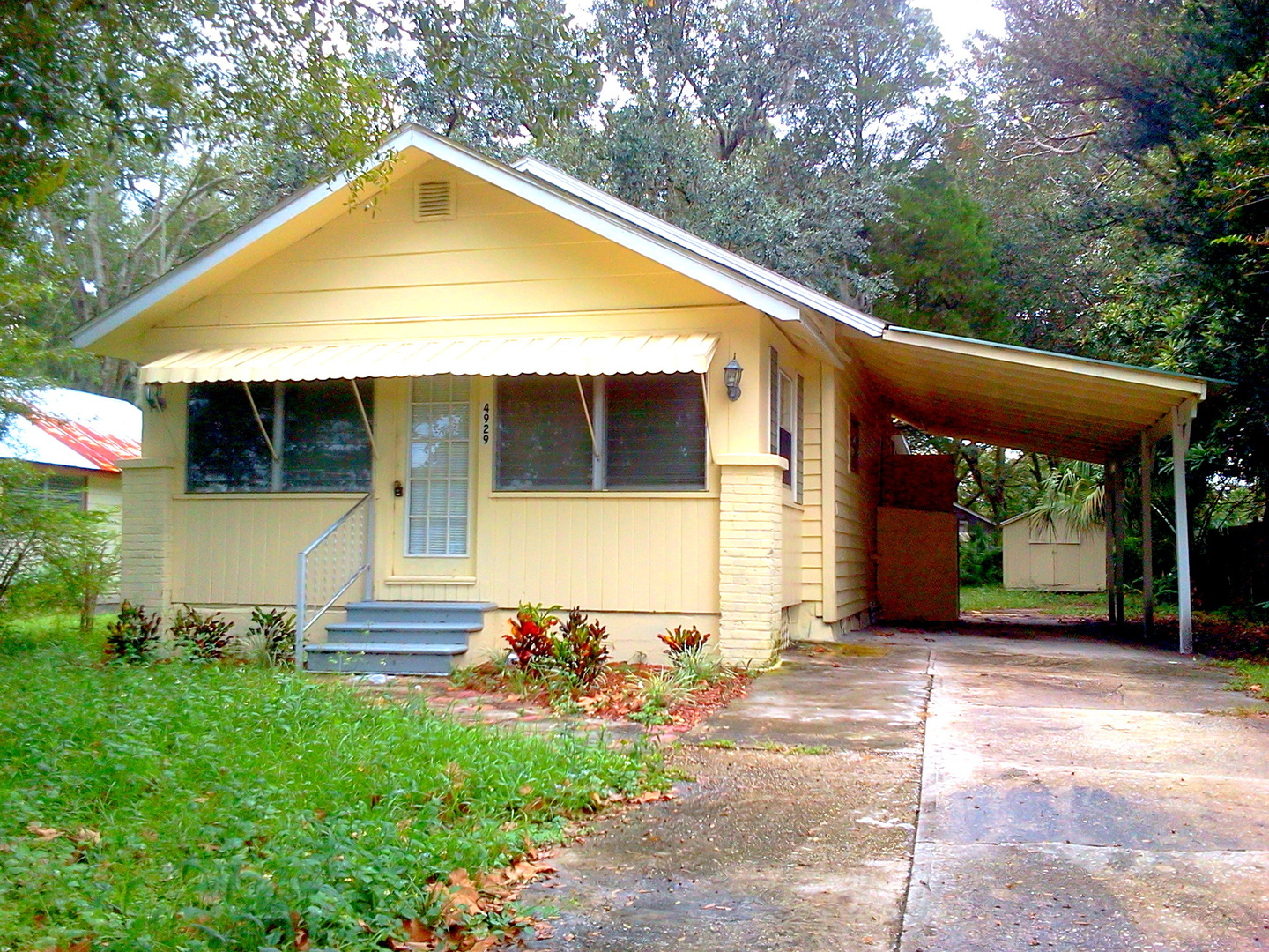 Zephyrhills House: 4929 19th St