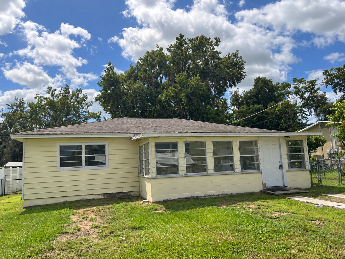Dade City House: 37312 Lock Street