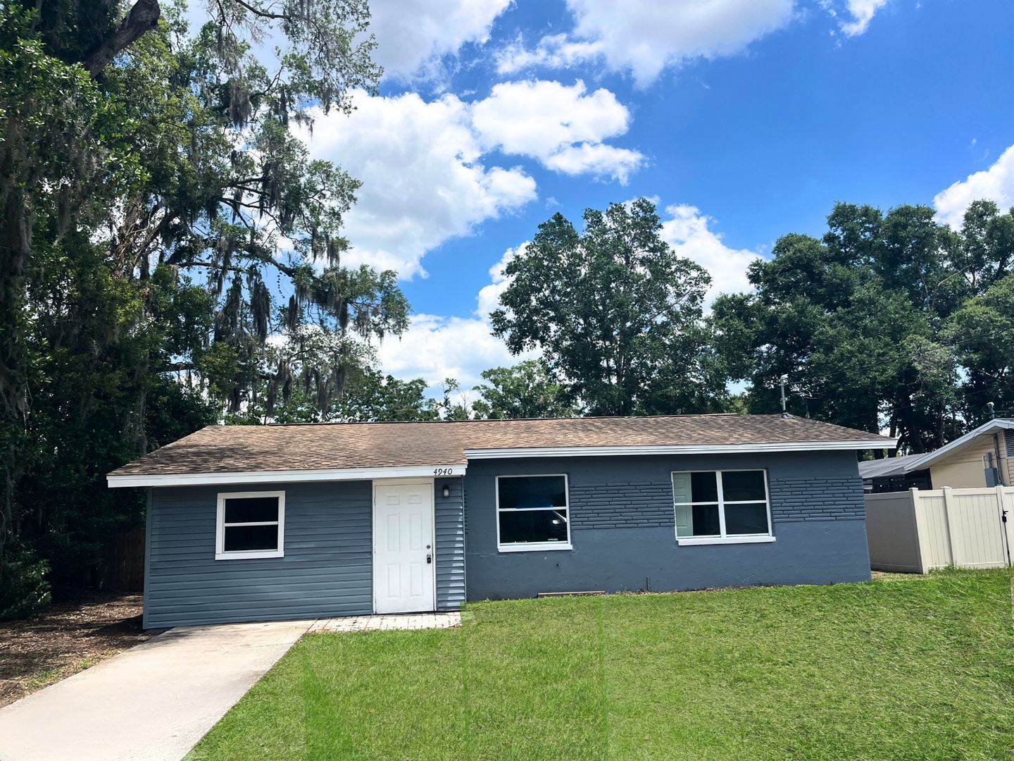 Zephyrhills House: 4940 9th Street