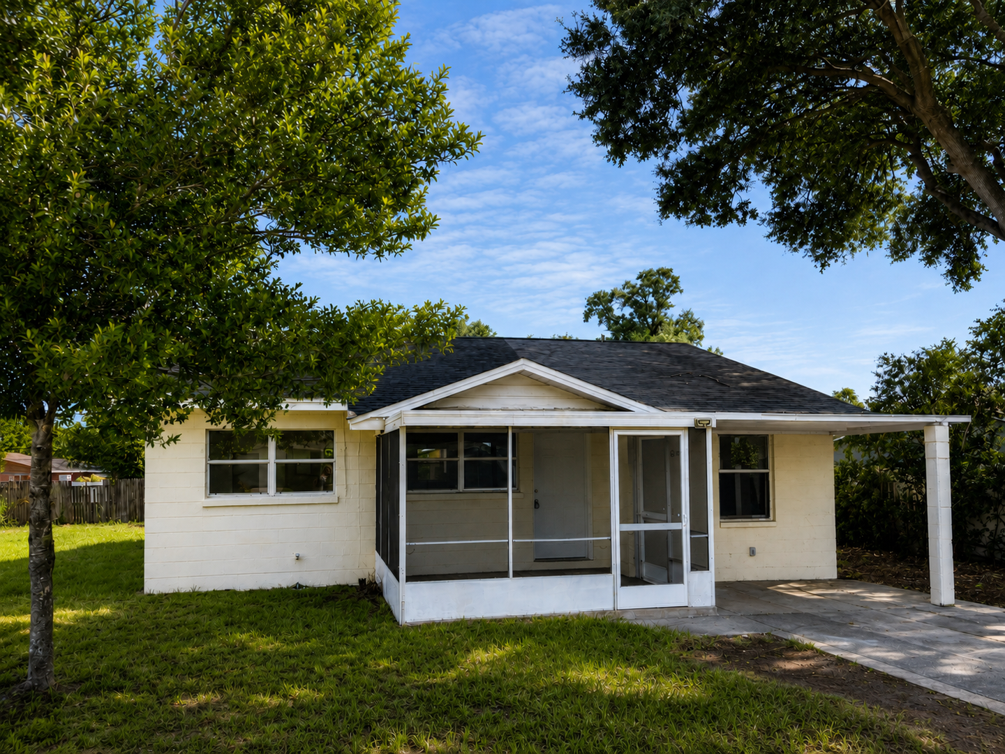 Lakeland House: 538 Norfolk Cir