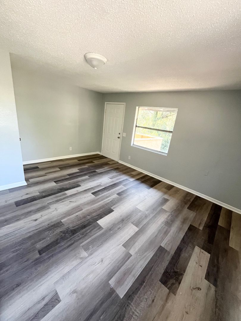 Dade City House: 20715 Old Trilby Road