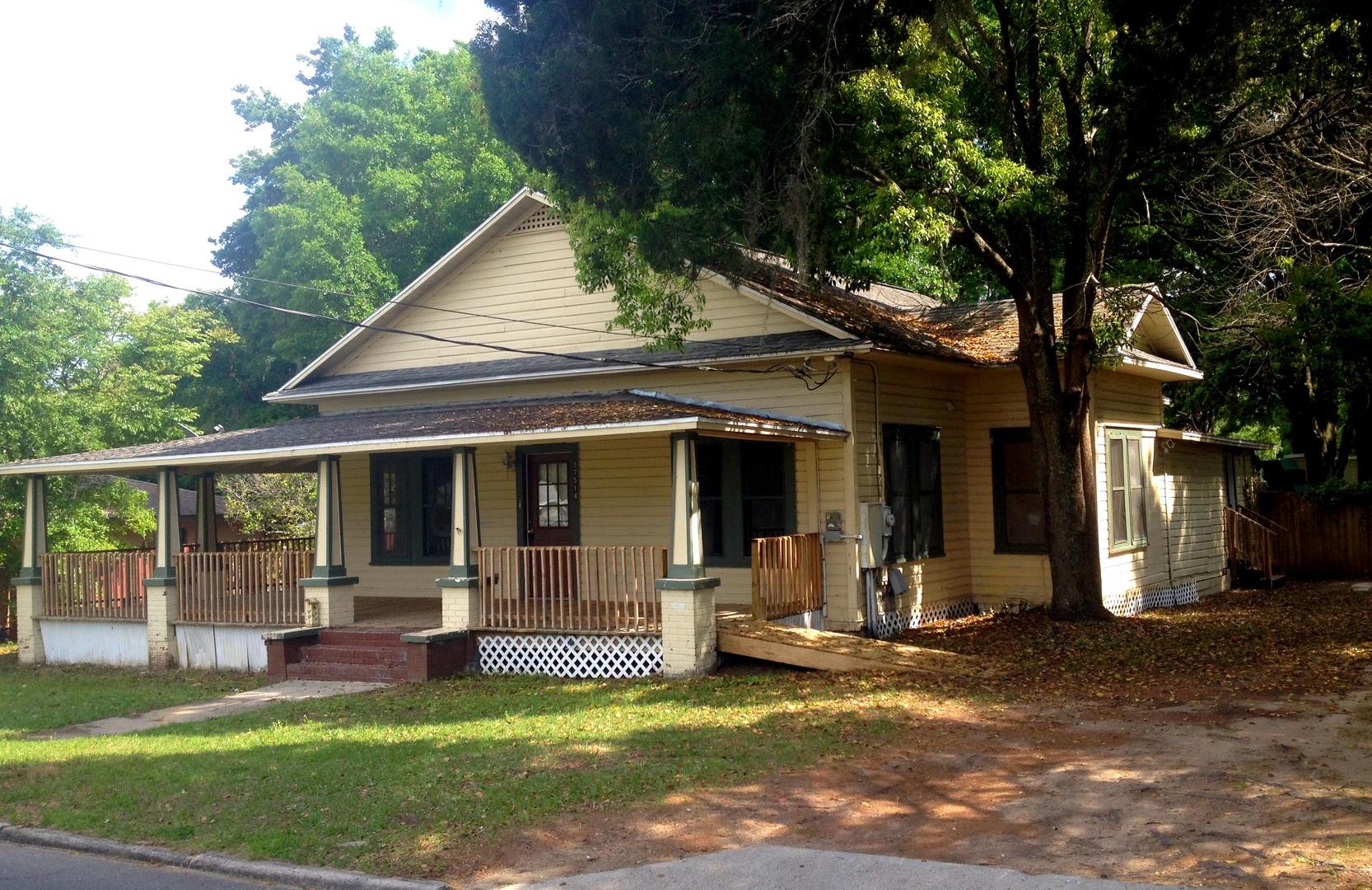 Dade City House: 37514 Howard Ave