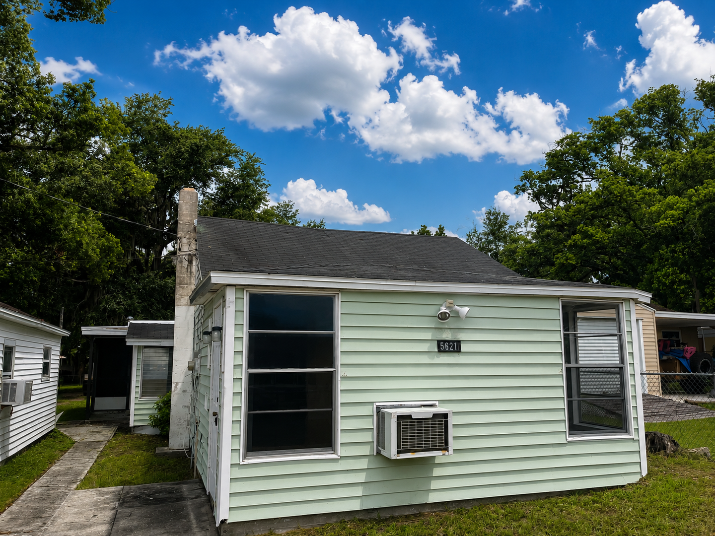 Zephyrhills House: 5621 10th Street