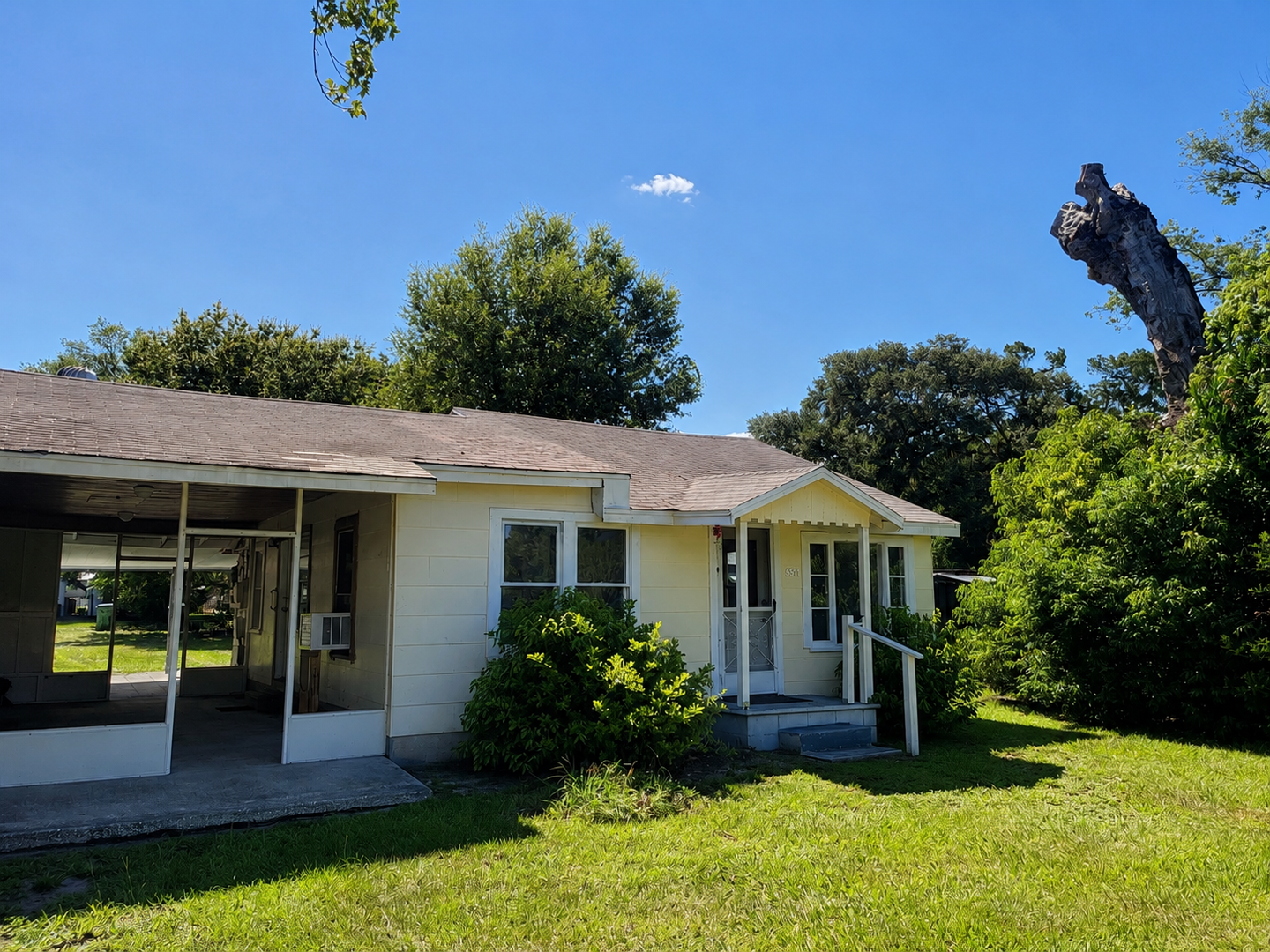 Zephyrhills House: 5517 18th Street