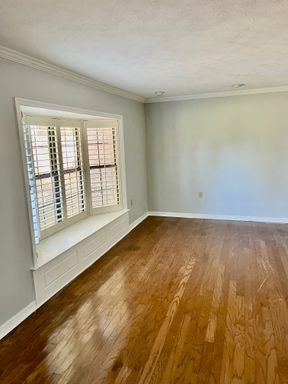 37700 Clinton Ave, Dade City, FL 33525