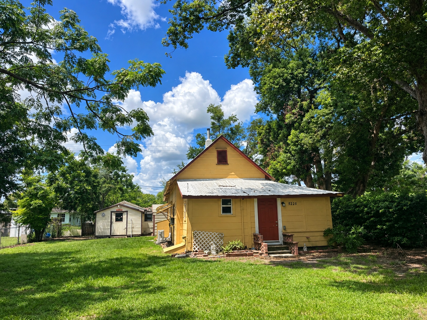 Zephyrhills House: 5225 11th Street