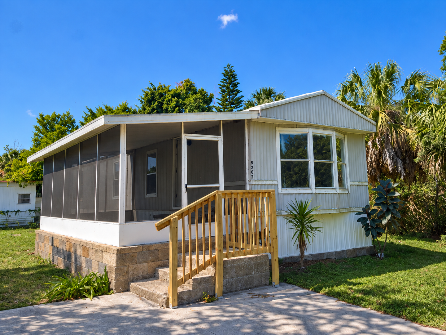 Port Richey House: 6502 Sandra Drive