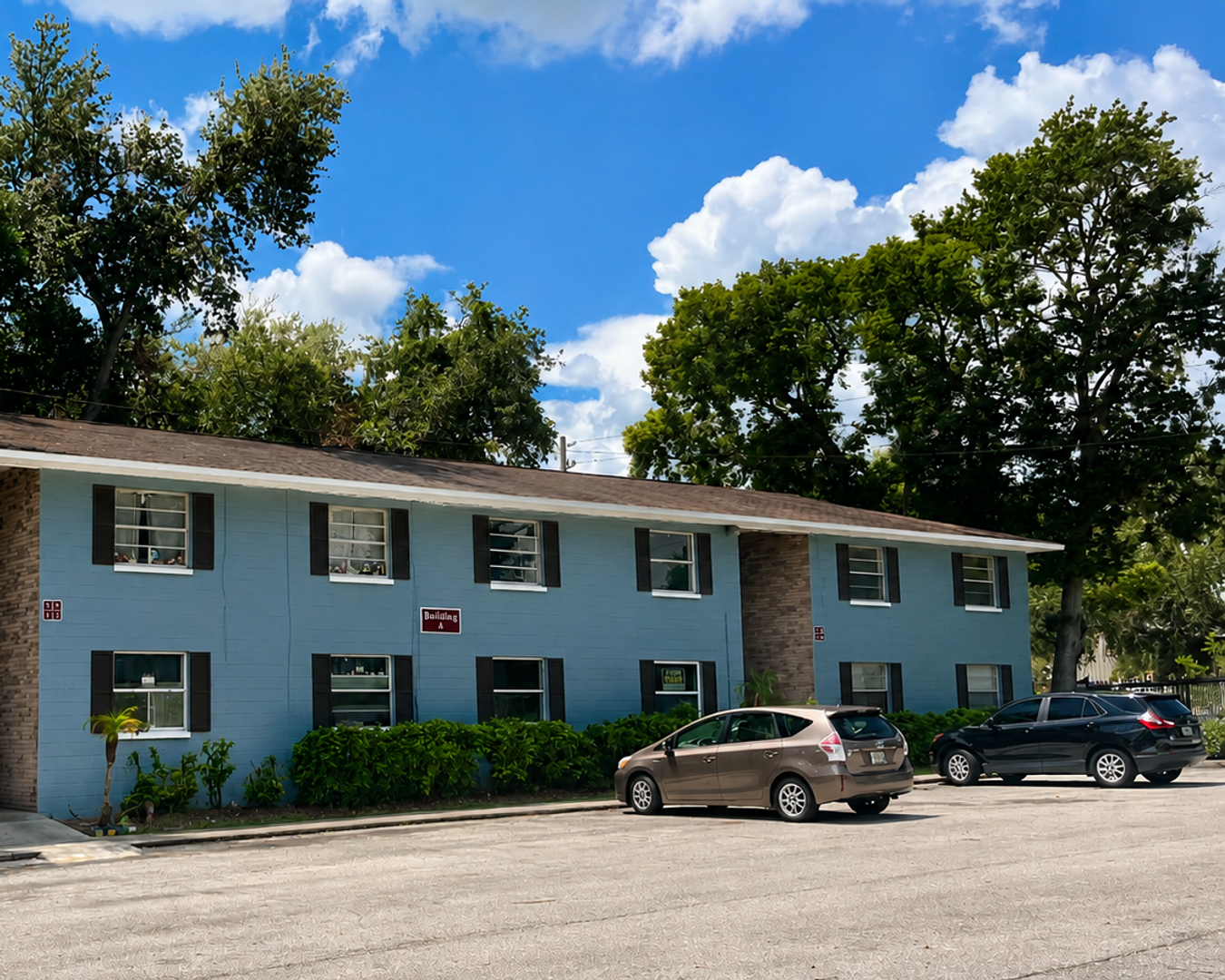 Lakeland Apartment: 927 N. Iowa