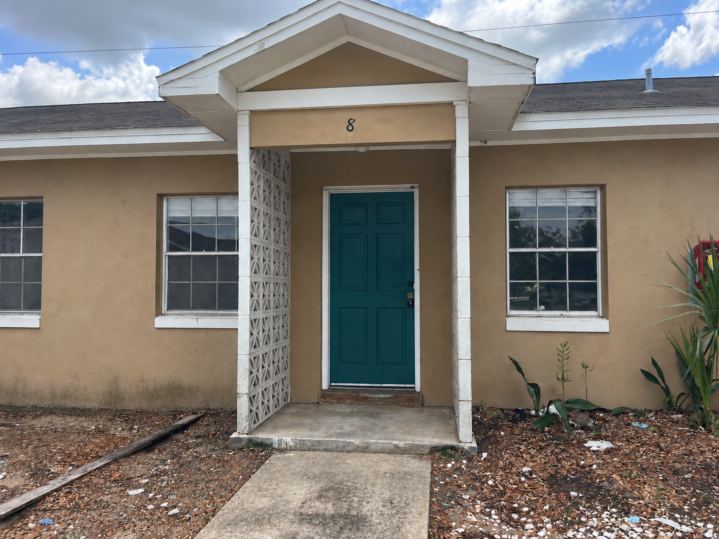 Lakeland Apartment: 1885 Crystal Lake Dr N