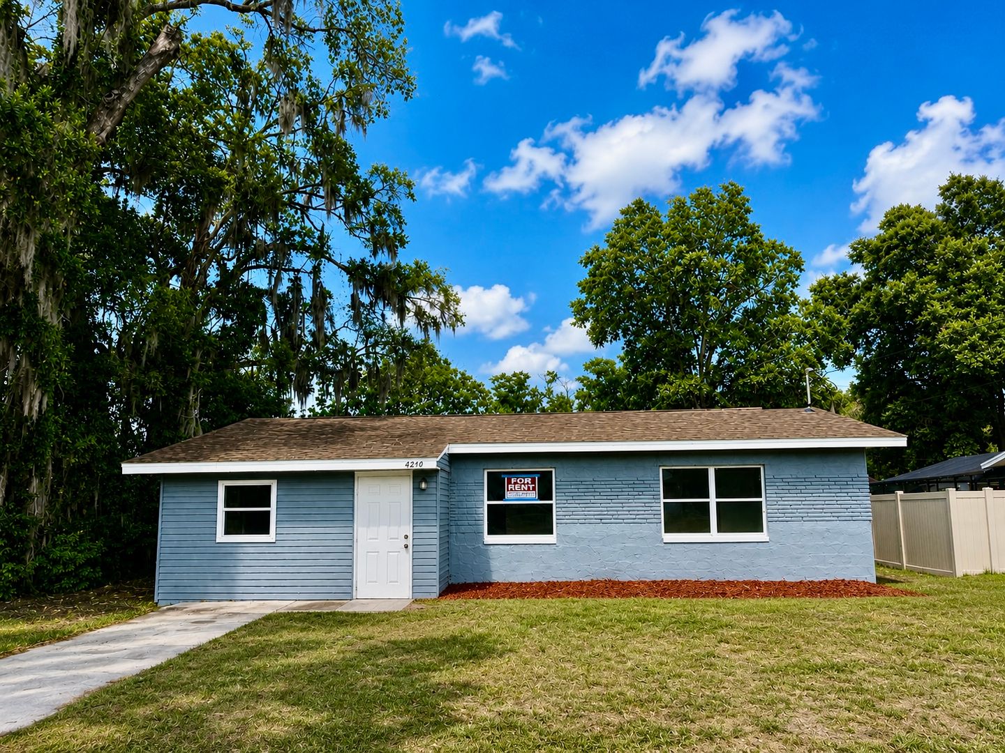 Zephyrhills House: 4940 9th Street