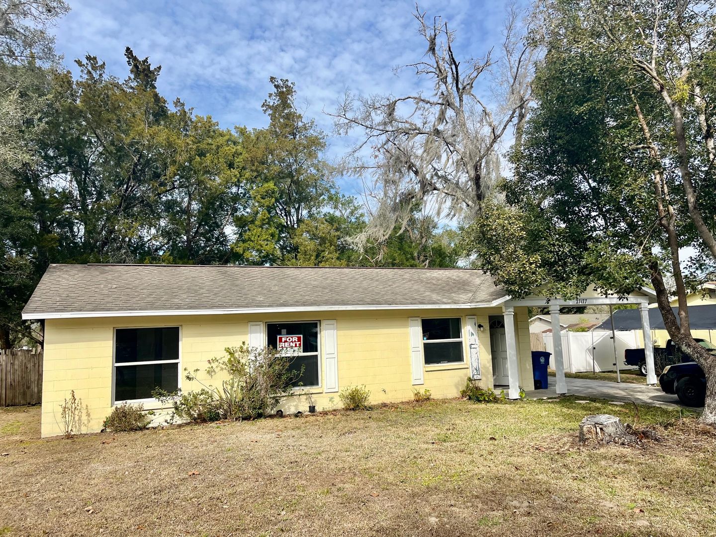 Brooksville House: 27177 Simona Avenue