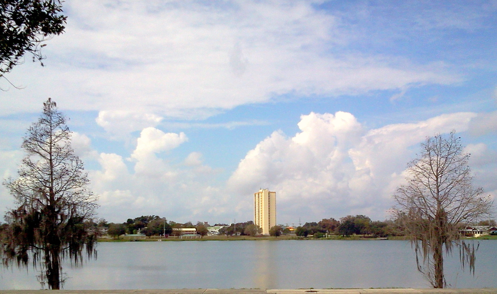 Winter Haven Apartment: 1016 East Lake Silver Drive NE