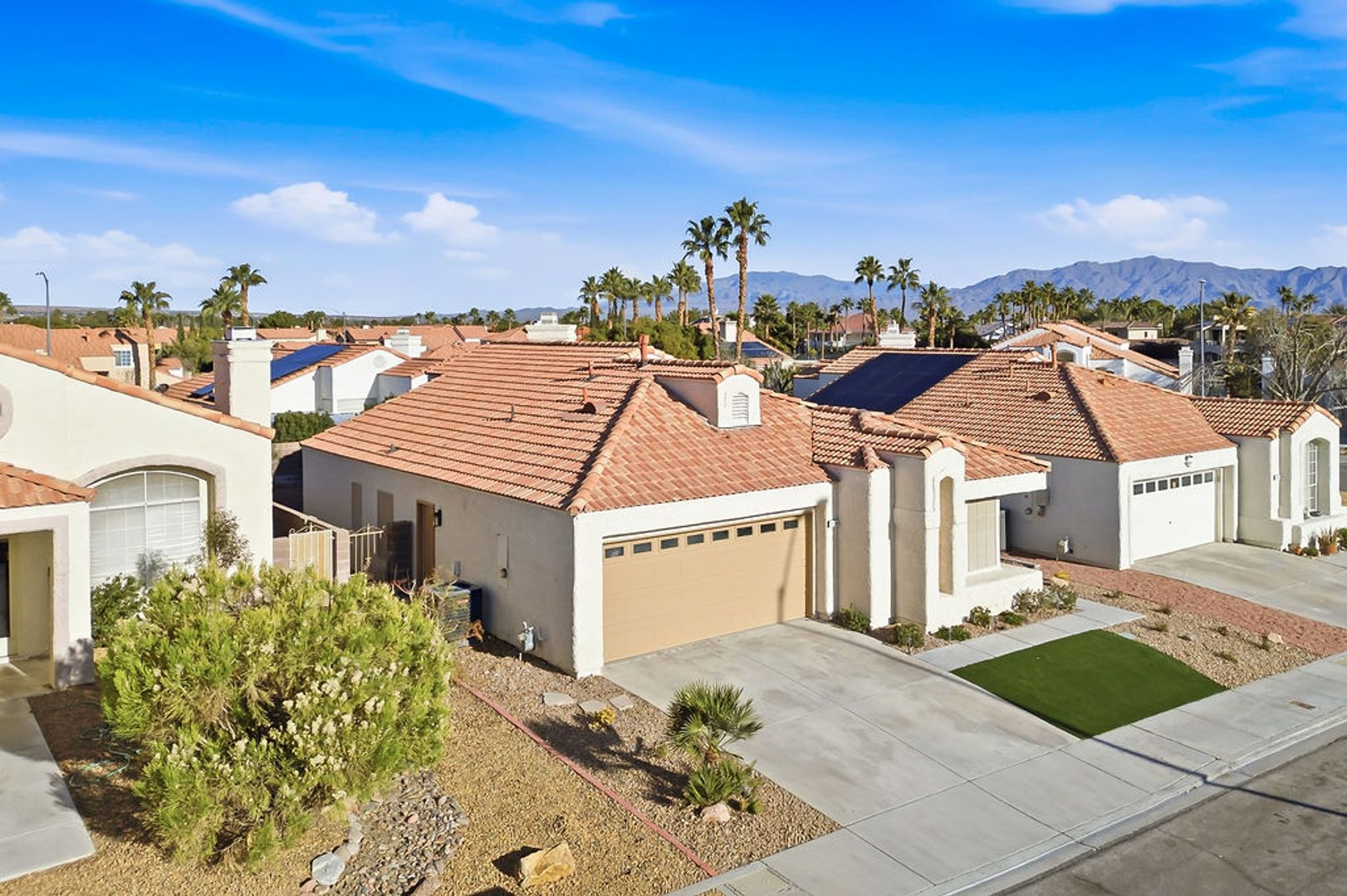 Las Vegas House: 8216 Dolphin Bay Court