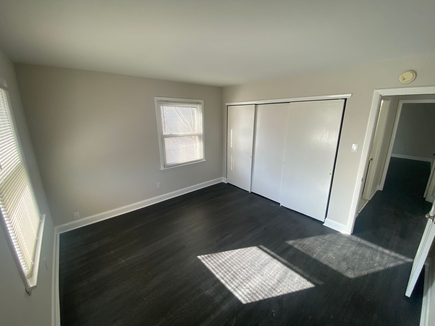 Lansdowne Apartment: 5 West Plumstead