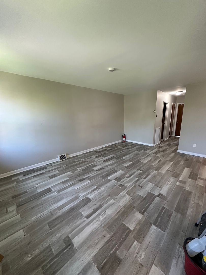 Upper Darby Apartment: 356 Beverly Blvd