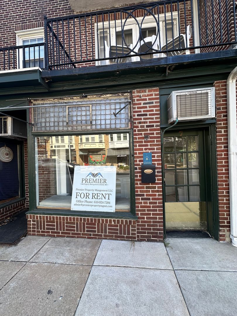 Havertown House: 7 East Eagle Road