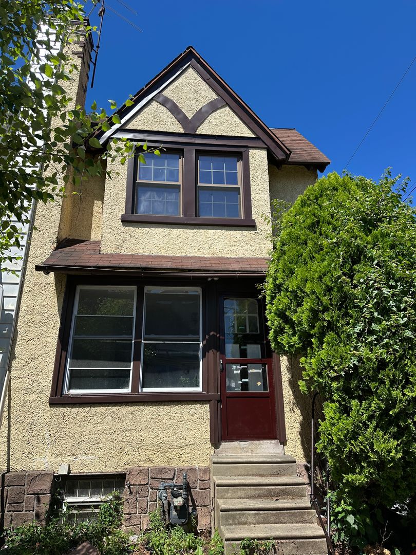 Upper Darby House: 500 Glendale Road