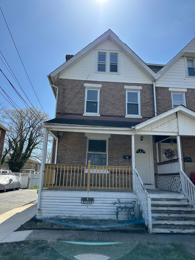 Glenolden Apartment: 3 N Wells Avenue