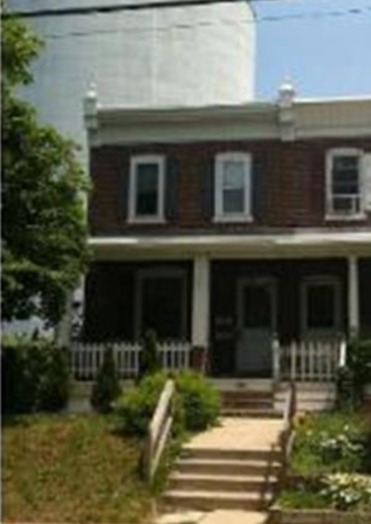 Media Apartment: 631 N. Monroe St.