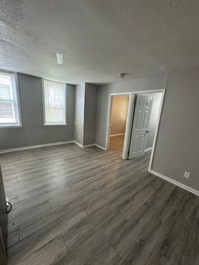 2 Bedroom Apartment – 423 Main st - Unit D, Darby, PA 19023