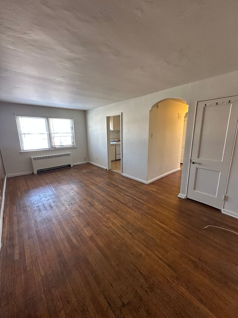Ridley Park Apartment: 728 E Chester Pike