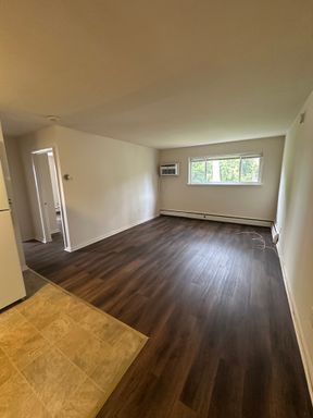 2 Bedroom Apartment – 34 East Eagle Road - C-20, Havertown, PA 19083