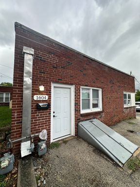 Large, first floor, one bedroom unit-vouchers welcome