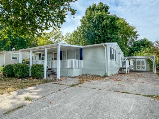 $1,300 - 3 Bed, 1.5 Bath House in Independence, MO – photo 1