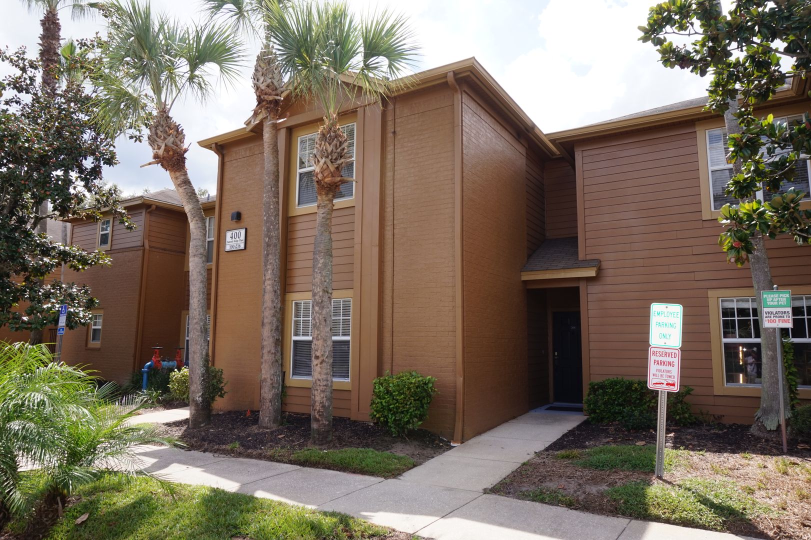 Longwood House: 400 Summit Ridge Pl #204