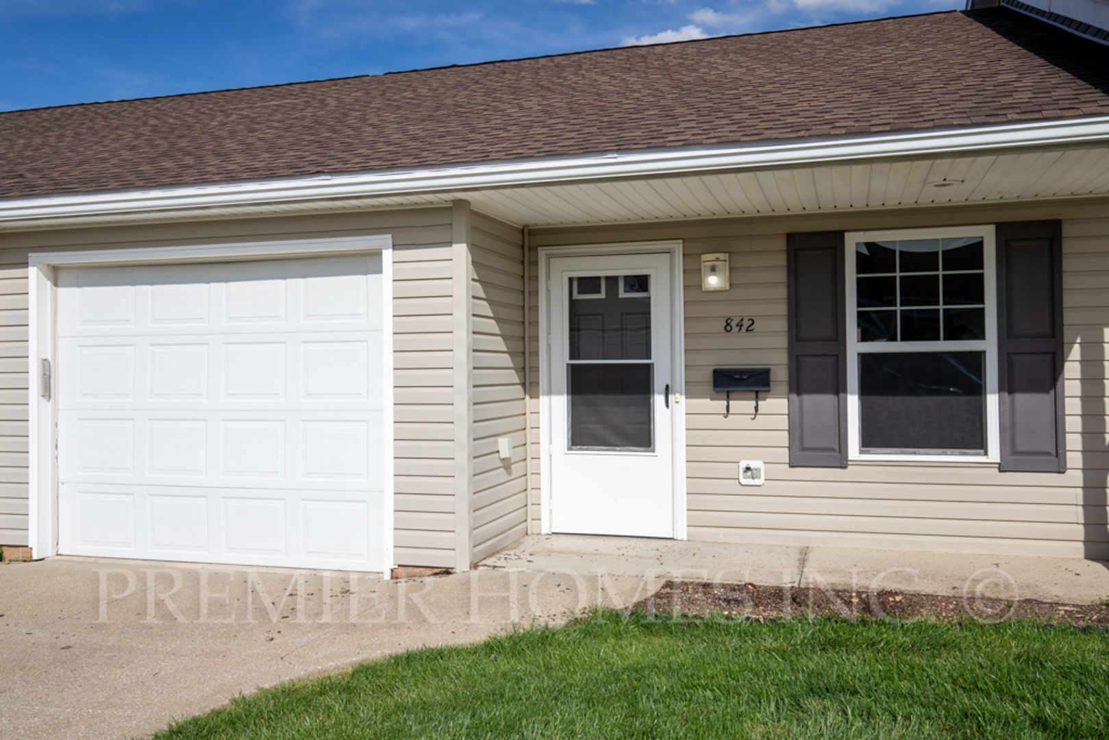 Alliance Apartment: Serenity Ln