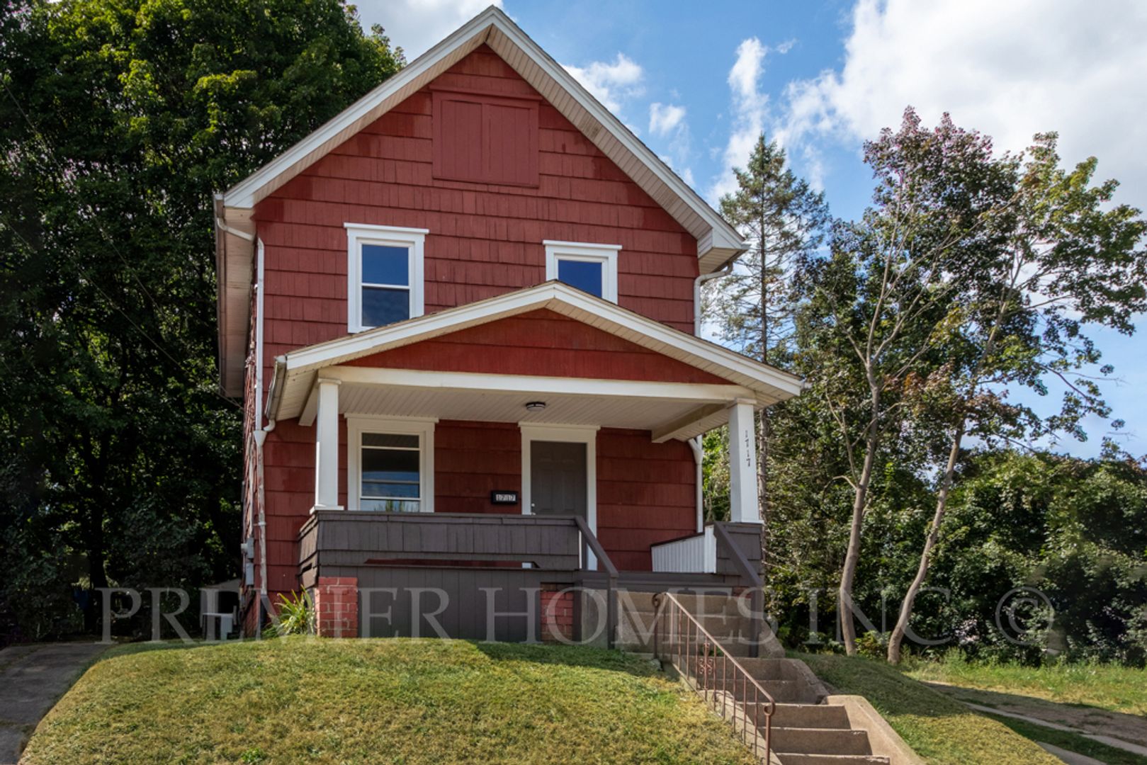 Canton House: 1717 St Elmo Ave NE