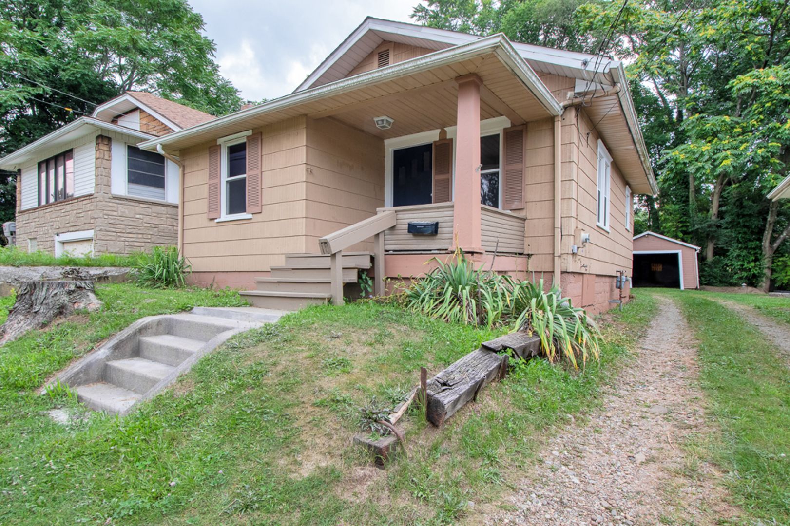 Canton House: 2212 Snyder Ave NE