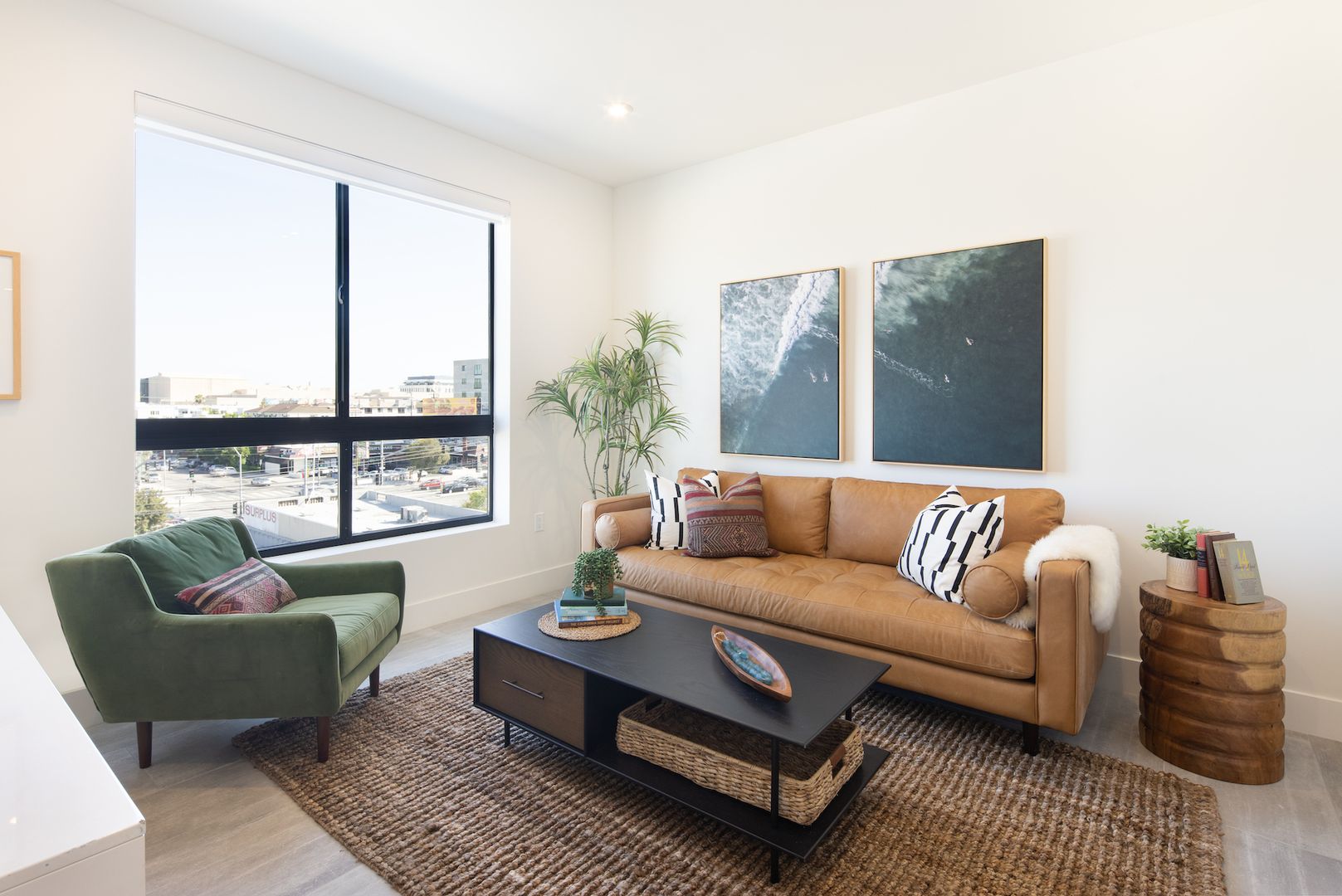 Los Angeles Apartment: 3766 Motor Ave.