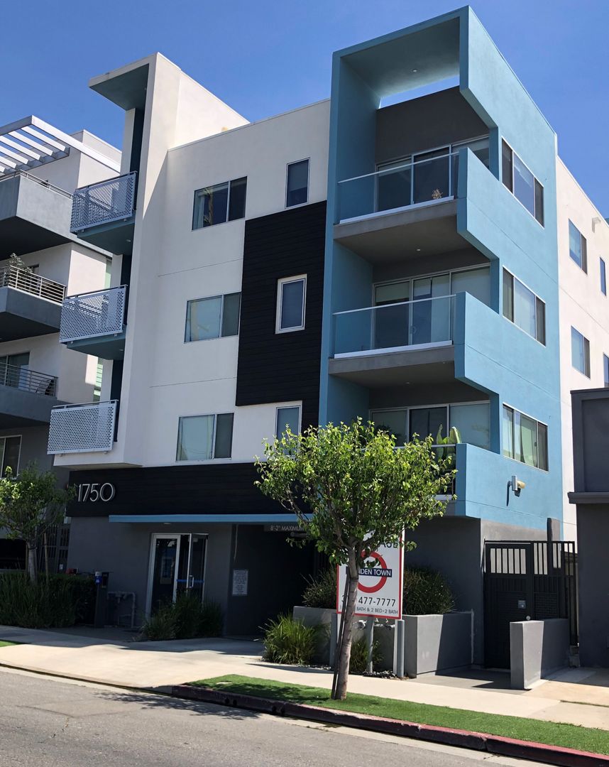 Los Angeles Apartment: 1750 Sawtelle Blvd.
