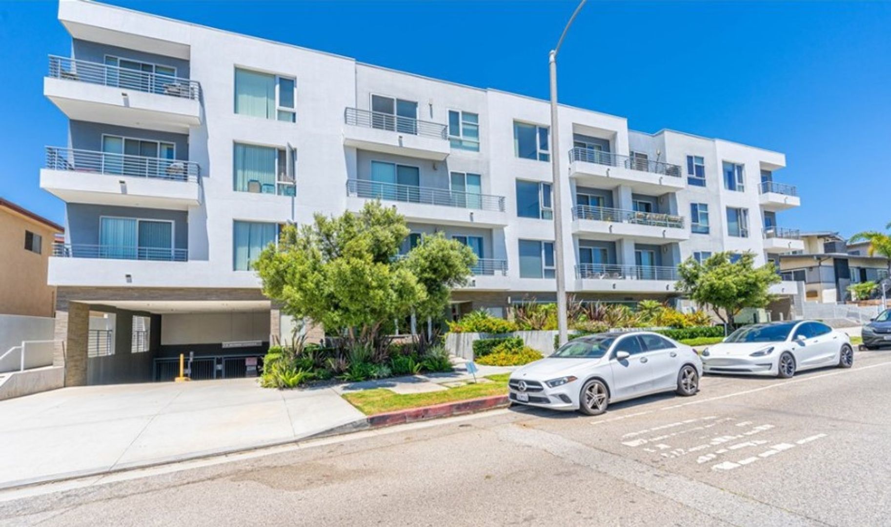 Playa Del Rey Apartment: 7857 W. Manchester Ave.