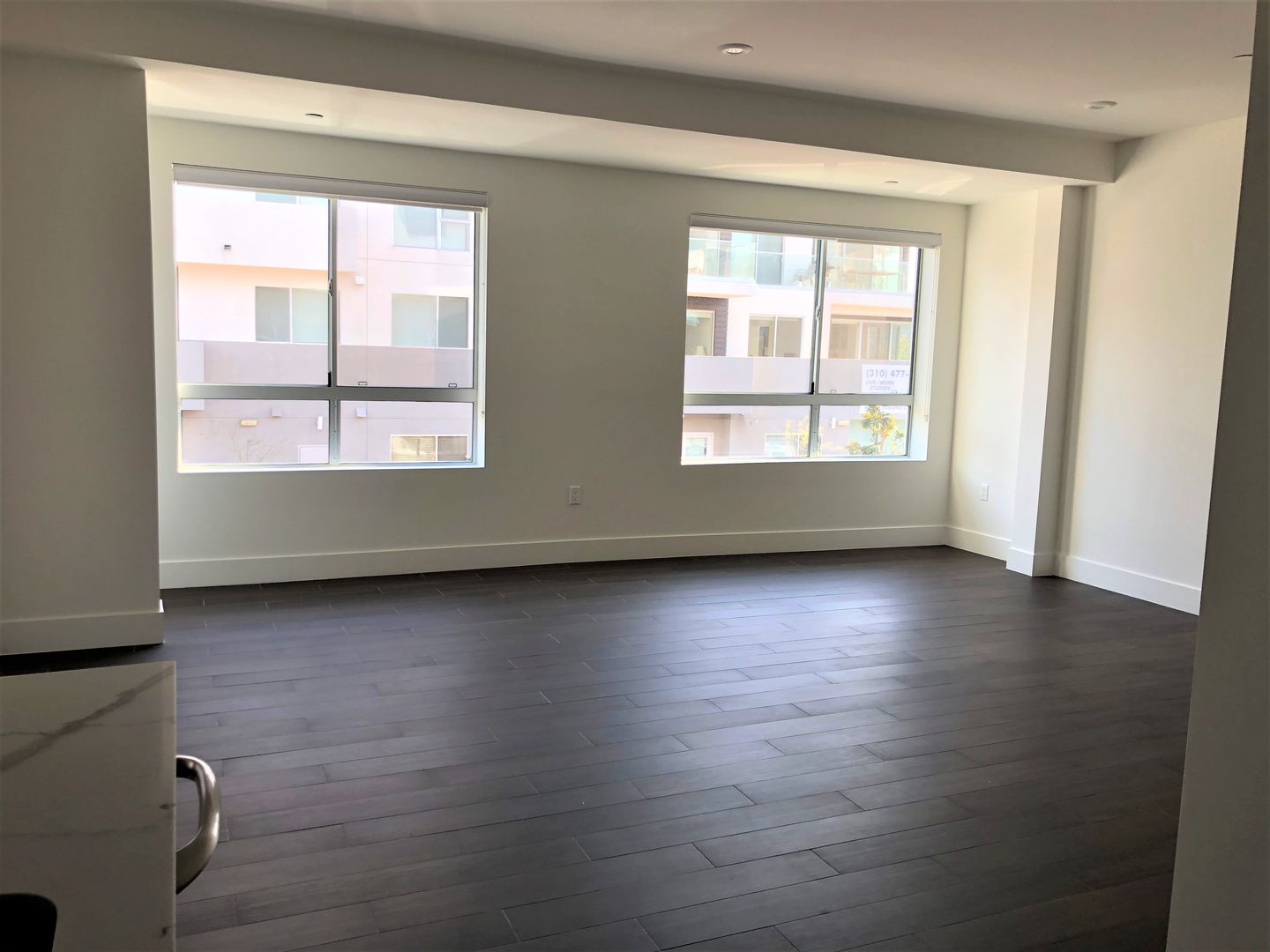 Los Angeles Apartment: 1854 Sawtelle Blvd