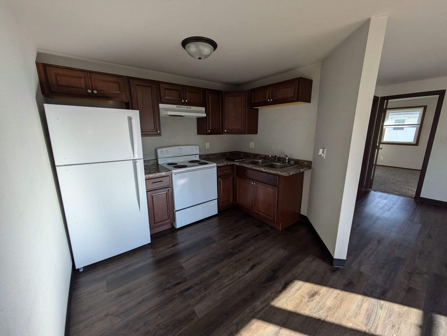 Green Bay Apartment: 1405 S Norwood Ave