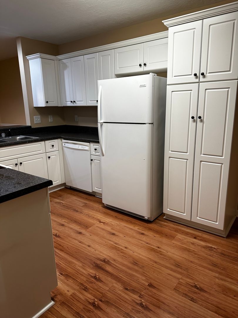 Statesboro House: 228 Sunview Drive