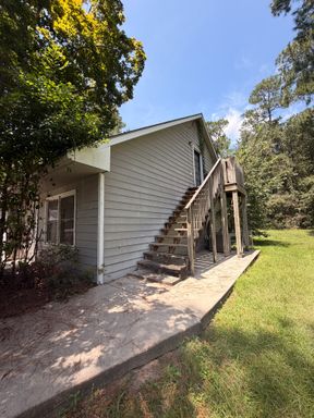 221 Courtney Way #D