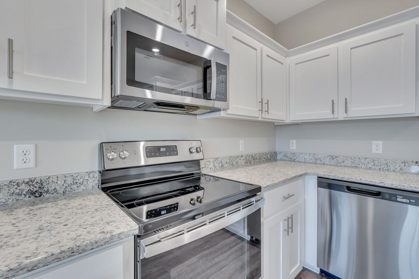 Statesboro Apartment: 102 Skye Drive