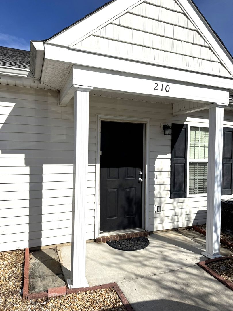 Statesboro Condo: 210 Sunview Dr.