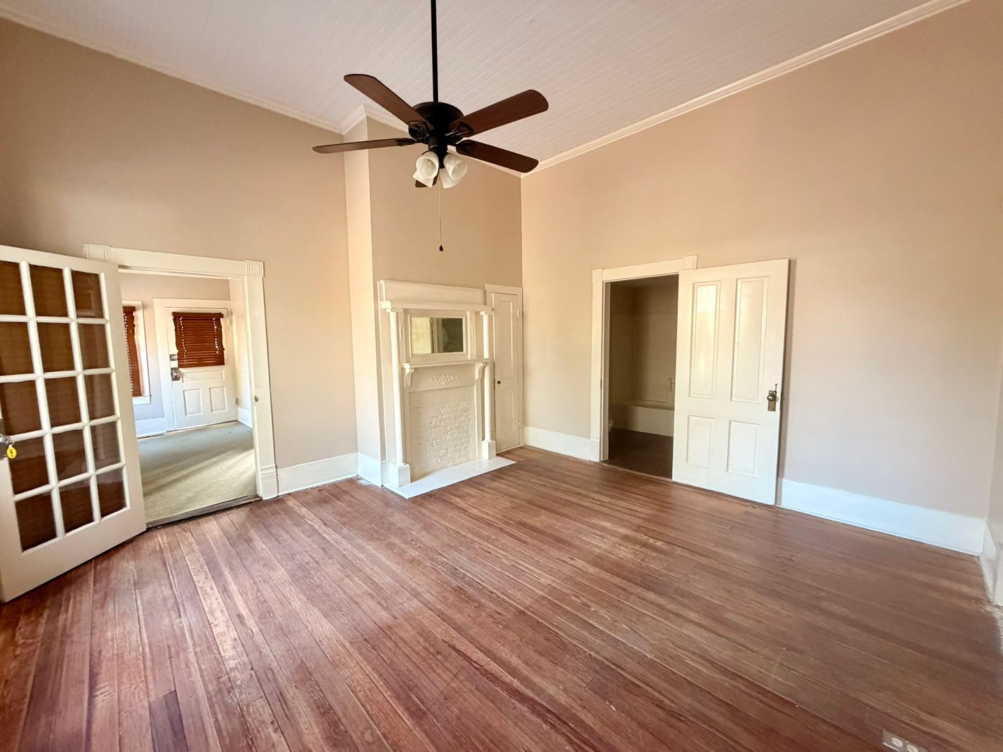Statesboro Apartment: 227 South Zetterower