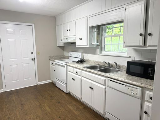 9 University Ct. (Southern Cove) – photo 1