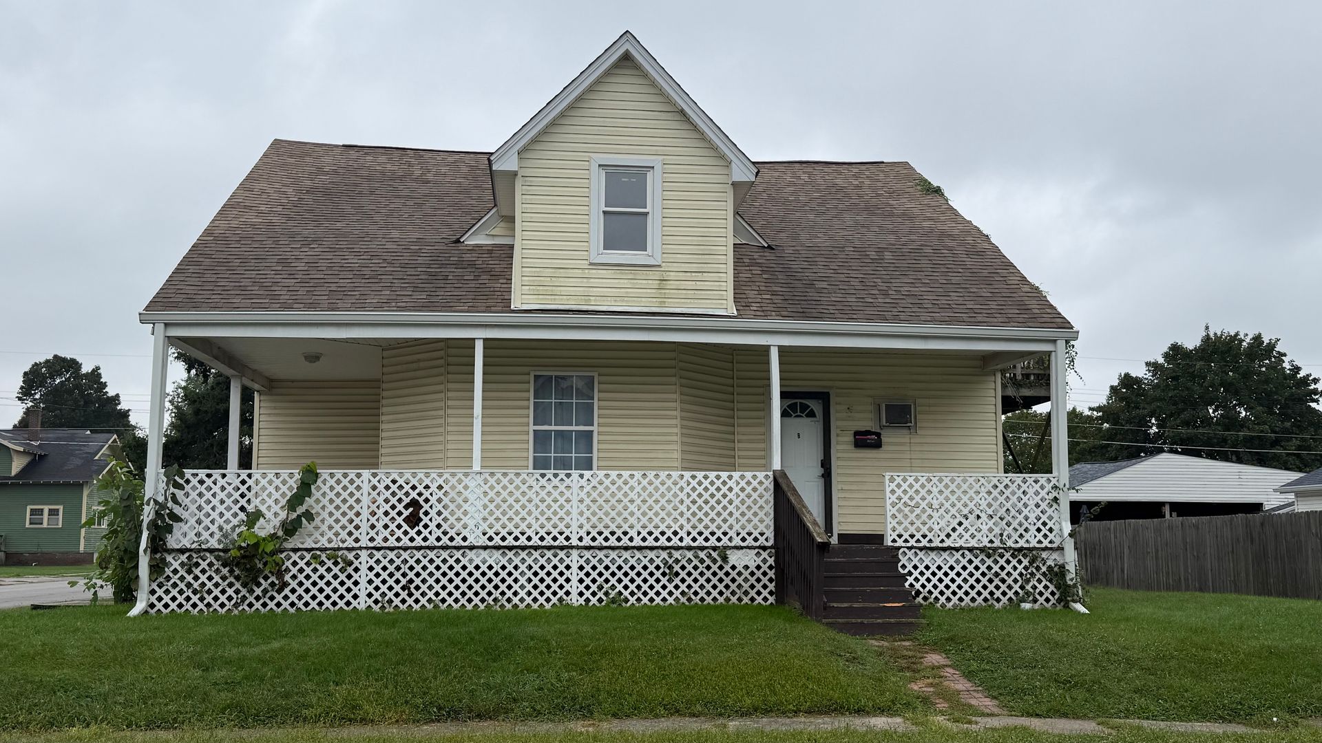 Elwood Apartment: 1831 N C St