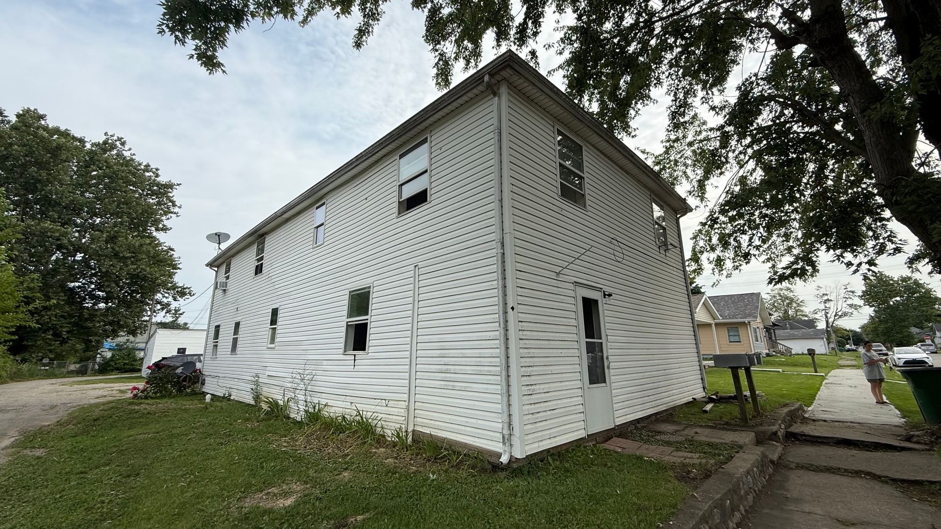 New Castle Apartment: 1602 D Ave