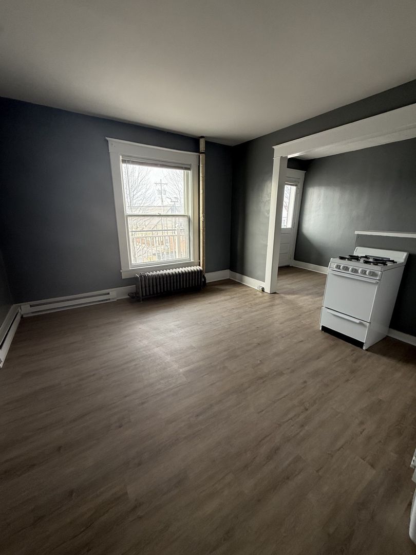 Muncie Apartment: 316 S Monroe St