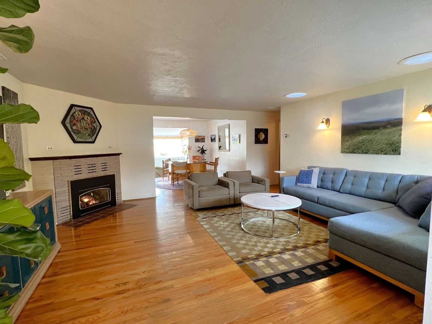 Brookings House: 307 Del Norte Lane